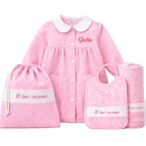 Ristohouse Grembiulino Asilo Personalizzato Nome Ricamato – Kit Asilo Bambino/Bambina con Sacca, Bavaglino o Asciugamano – Grembiule Scuola Materna 100% Cotone