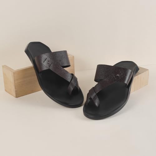 Image of Metro Men's Leather Printed Casual Chappal