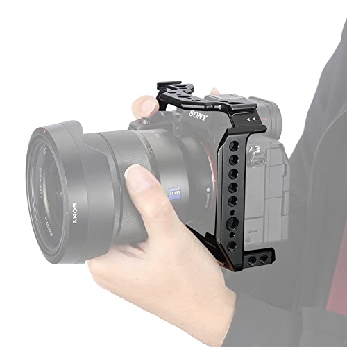 Image of NICEYRIG Compact Cage for Sony Alpha 7V / 7R V /Alpha 7 IV /Alpha 7S III with NATO Rail Double Cold Shoe - 497