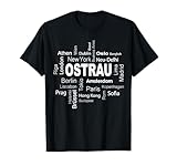 Auf dem Land gibt es noch richtige Bauern mit großen Treckern. Jeder Landwirt sollte auch zeigen wo er herkommt und was sein Dorf für ihn bedeutet!