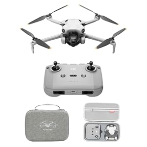 DJI Mini 4 Pro mit Zubehör, faltbare mini-Drohne mit 4K HDR-Videokamera, unter 249 g, 34 Minuten Flugzeit, 20 km max. Video-Übertragungsreichweite, C0 (Tragetasche)