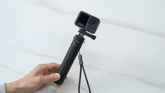 Amazon | Osmo Pocket 3用 伸縮式自撮り三脚 アクションカメラ対応