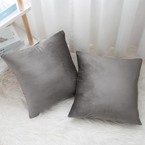 Image of Amazon Brand - Umi Velvet Decorative Cushion Cover 18x18 Inch - Set of 5, Soft Solid Square Throw Pillow Covers for Sofa, Living Room or Home Decor - 45x45 cm in Silver Color