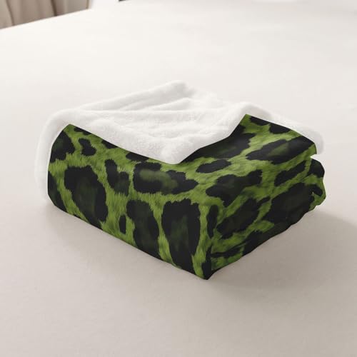 Couverture polaire camouflage vert 150x200cm pour déco chambre enfant