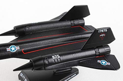 Daron Worldwide Trading Sr-71 Blackbird Metal Vehicle (1:200 Scale), Black #TOP5