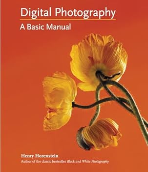 Paperback Digital Photography: A Basic Manual Book