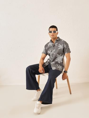 Image of Majestic Man Men's Slim Fit Pure Cotton Printed Casual Shirt - Short Sleeve | Premium Breathable Fabric | Modern Geometric Design