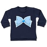 Die Größenangaben sind in Monaten - so ist es für Oma, Opa, Tante, Onkel oder Freunde leichter als Fun Geschenk zur Geburt, Taufe usw. die richtige Baby-Kleidung zu wählen und auch Mama und Papa tun sich vor allem am Anfang leichter, 6-12 Monate entspricht etwa der Größe 66/76, 12-18 Monate 76/86, 18-24 Monate 86/92