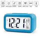 No solo como un reloj digital perezoso, sino también como luz nocturna, medidor de temperatura, calendario perpetuo: la pantalla incluye el mes, la fecha, la configuración de alarma simple y la temperatura interior (° C / ° F).