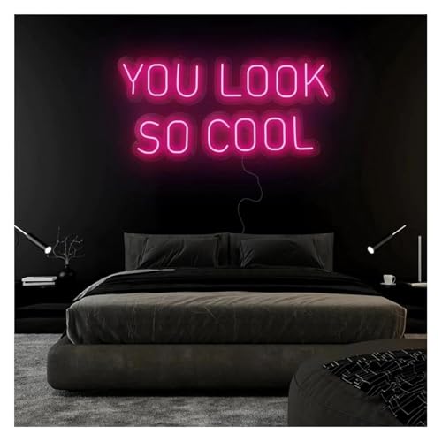 Lampe néon apaisante pour rompre la monotonie des murs vides
