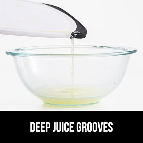 Miniatura 7 de Gorilla Grip Juego de 3 tablas de cortar de cocina duraderas sin BPA uso reversible asas de goma de fácil agarre ranuras profundas para jugos tablas