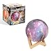 Produktbild Global Gizmos 55199 Mondlampe Galaxy Nachtlicht 3 Farbmodi Touch aktiviert 15cm Akku inklusive USB-Kabel und Displayständer