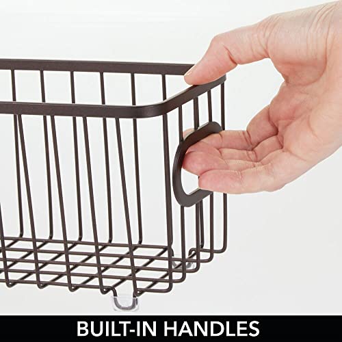 mDesign Keukenmand van metaal – flexibele opbergmand voor de keuken, voorraadkamer enz. – compacte en universele draadmand met handgrepen – bronskleurig - Image 3