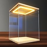 Boîte de présentation en acrylique : cette boîte de présentation transparente est fabriquée en acrylique de 3 mm d'épaisseur et dispose d'une base en panneau de fibres de bois. Sa construction robuste garantit une utilisation durable sans déformation. Avec une transmission de lumière allant jusqu'à 98 %, cette boîte de présentation est parfaite pour présenter des objets de collection, des souvenirs et plus encore tout en les protégeant de la poussière et des dommages.