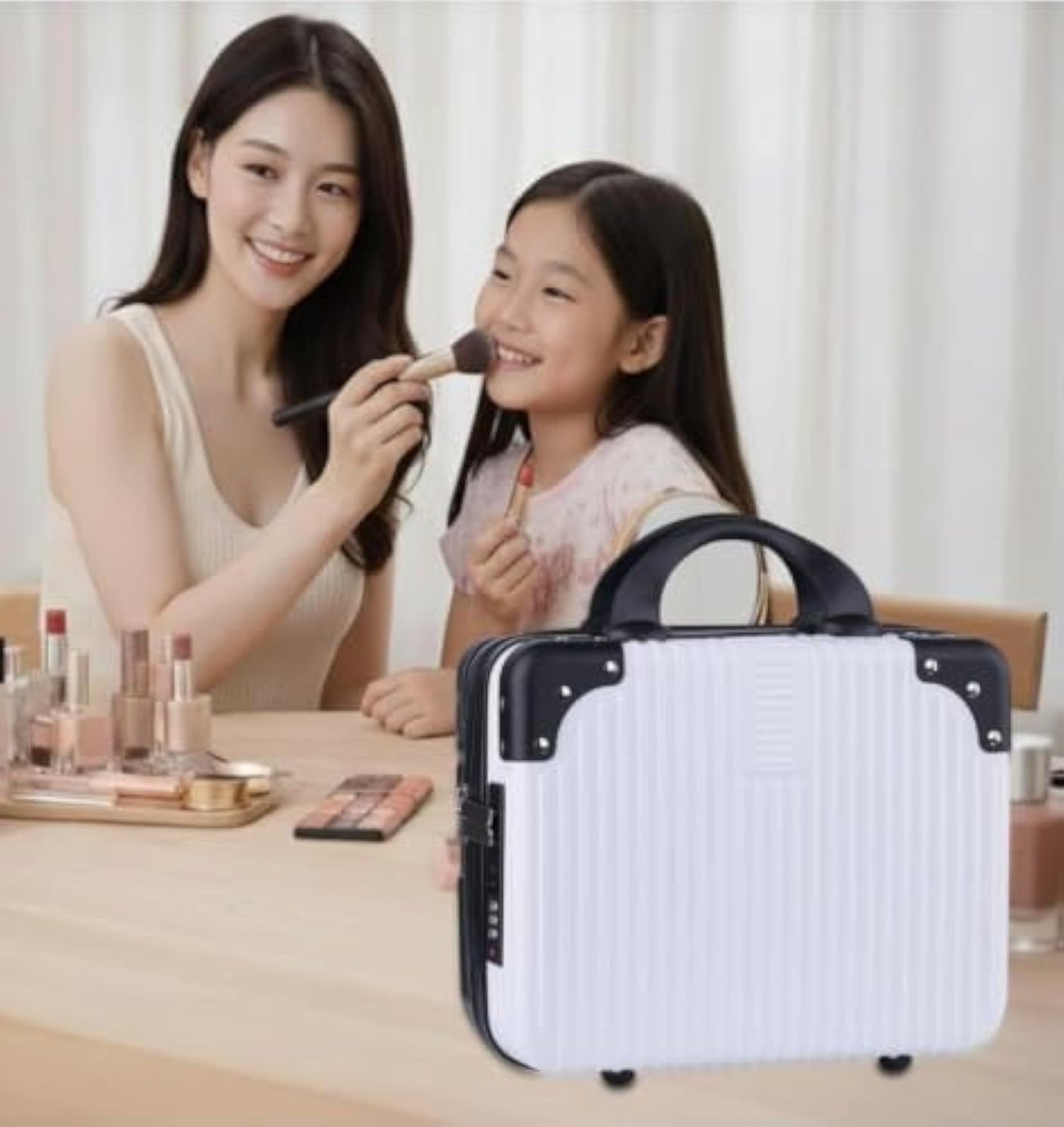 Mini Portable Cosmetic Case with Hard Shell, Travel Bag