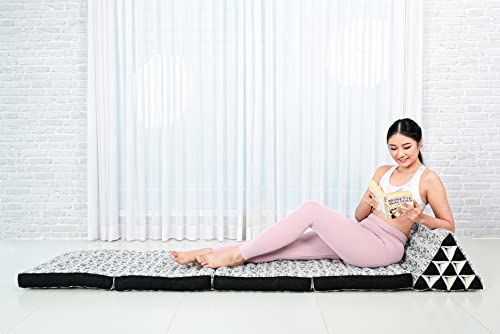 Image of Leewadee 4-Fold Mat with Triangle Cushion - Firm TV Pillow, Foldable Mattress with Cushion Made of Eco-Friendly Kapok, 89 x 20 inches, Black White