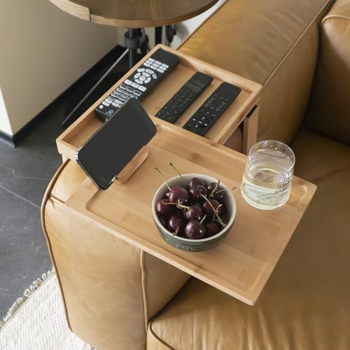 PURASKER Plateau de canapé en bambou à deux niveaux avec plateau rotatif à 360° et support de téléphone, pour manger et boire, rangement 33 x 24,1 x 3 cm PURASKER Plateau de canapé en bambou à deux niveaux avec plateau rotatif à 360° et support de téléphone, pour manger et boire, rangement 33 x 24,1 x 3 cm