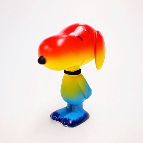 Department 56 Peanuts Chasing Rainbows Figurine, 3 inch
