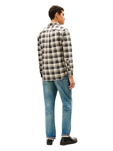 Image of Tommy Hilfiger Men's Long Sleeve Oxford Shirts in Regular Fit, Men's Button Down Shirts, Also Available in Big and Tall
