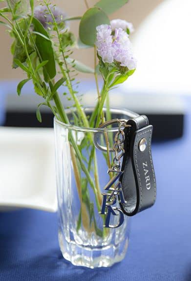 Amazon.co.jp: ZARD（ザード）坂井泉水 キーホルダー : おもちゃ