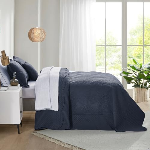 Image of HZ & HY Oversized King Bedspread, Embossed Damask Quilt Set King /Cal King, Lightweight Reversible Coverlet, Scalloped Edge - Deep Classic Look, 5 Piece, Navy Blue