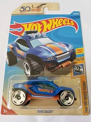 Hot Wheels 2018 Hw 50th Race Team 10/10 - Dune Daddy miniatura 1