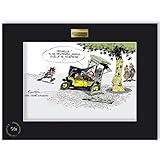 Cette affiche offset d'art dérivée de la bande dessinée de Gaston Lagaffe par Franquin est imprimée sur un papier d'art Conquéror Connoisseur 100% coton / 315g. Chaque exemplaire est encadré dans une Marie-Louise noire ornée d’une plaque en étain Akimoff. Edition limitée et numérotée à 99 exemplaires. Dimensions: 40x30cm. Urgence téléphonique.