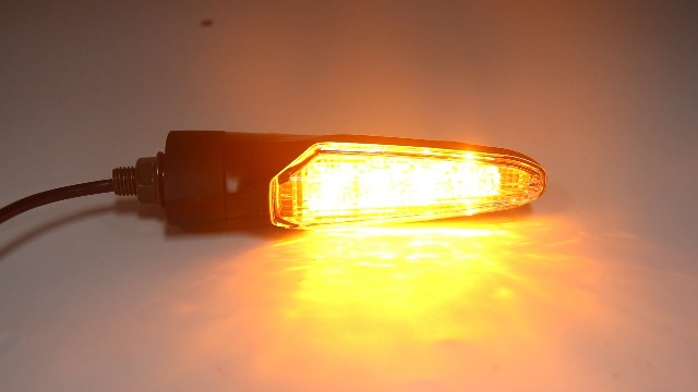 Amazon | オートバイ汎用 高輝度 LED ウインカー/ポジションランプ