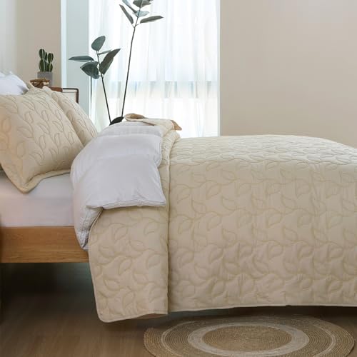 Image of EVENHUG Quilt King Size Bedding Set with Pillow Sham Lightweight Bedspreads Coverlet Soft Reversible Bed Cover for All Season 3 Piece