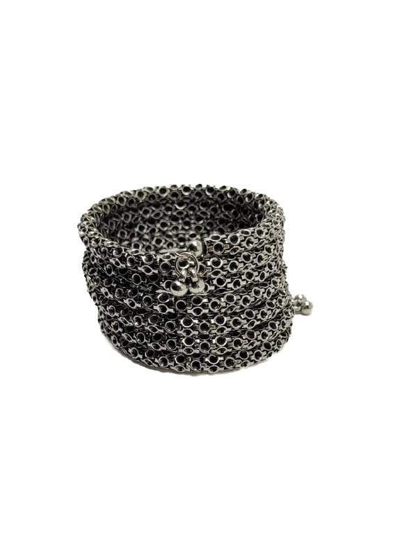 BANJARA SHOP Trendy Stretchable viral Spiral Kada Bracelet, Stylish Snake Metal Chudi,Trendy Oxidized Alloy Boho Bangle for Women & Girls Multi Layered Spring Bangles (B0D41F41KV) Amazon Price History, Amazon Price Tracker