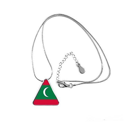 Collier motif drapeau Maldives, un superbe pendentif à offrir