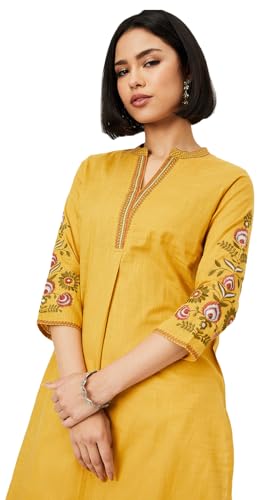 Image of Max Cotton Blend Women Kurta, Regular