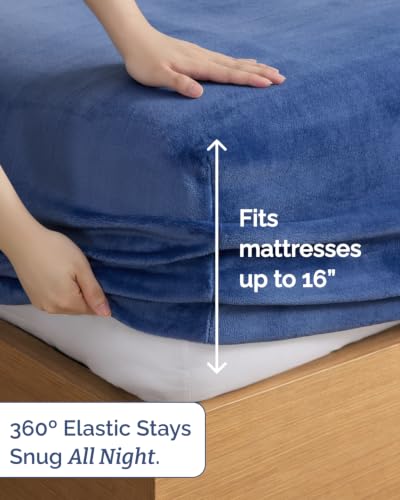 Image of Fleece Sheets King Size Set - 4-Piece Flannel Sheet Set - Washed Blue