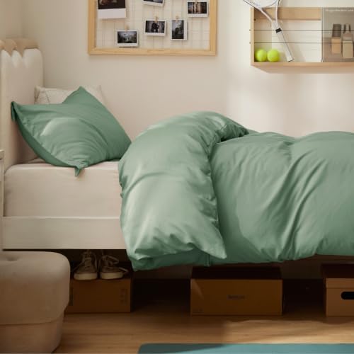 Image of Bedsure Twin /Twin XL Duvet Cover, Double Brushed Bedding Set, Sage Green | For Kids & Adults, 68 inchx90 inch Comforter Cover, Hotel Luxury, All Season, Breathable, Easy Care, Lightweight, Zipper Closure
