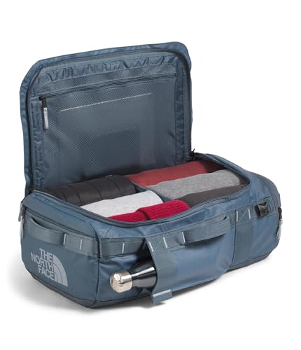 Image of THE NORTH FACE Base Camp Voyager Duffel, Granite Gy /Frost Gy, 32 Liters