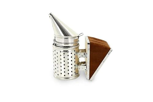 4BEE Imker Smoker aus Metall mit Lederblasebalg – praktischer Rauchapparat für Bienenstockarbeiten – gleichmäßige Rauchentwicklung für Imkerei 4BEE Imker Smoker aus Metall mit Lederblasebalg – praktischer Rauchapparat für Bienenstockarbeiten – gleichmäßige Rauchentwicklung für Imkerei