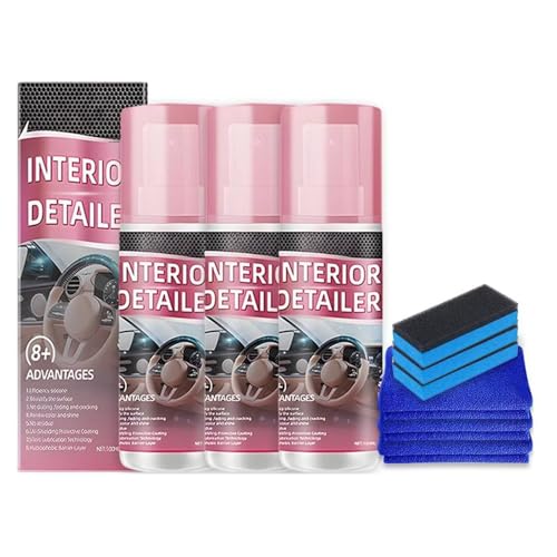 Nettoyant tableau de bord et sièges pour garder une voiture propre lors des trajets en famille