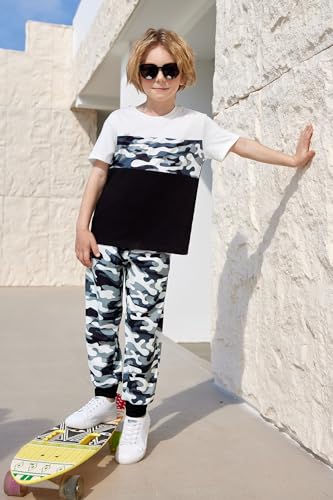 Image of Arshiner Boy's Pants Set - 2 Piece ColorBlock Short Sleeve T-Shirt and Active Pants - Casual Clothing Outfits 5-12 Years