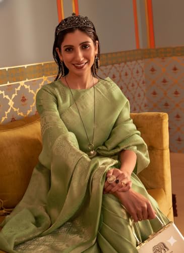 Image of SWORNOF Women's Banarasi silk Saree With Unstitched Blouse Piece