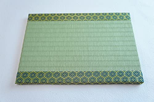 和風生活館 日本製 ミニ畳21×30 ダイケン表 ダイケン銀白 裏貼り滑り止め付 約21cm(幅)×30p(丈) 厚み1.5cm A4サイズ (4.銀白銀白色×亀甲納戸)