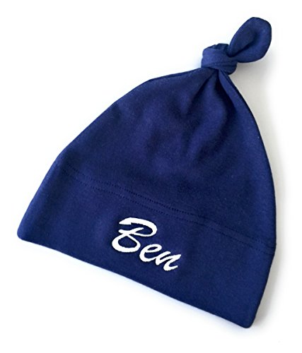 Schnoschi Babymütze in blau mit Namen hochwertig Bestickt/gestickt Cover