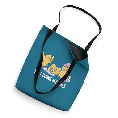 Bolso tipo tote 'Just Doing My ADLs' para terapia ocupacional OT/COTA con patos kawaii miniatura 2
