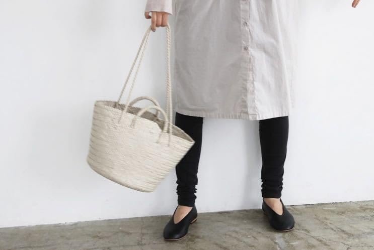 Amazon.co.jp: 即完売 Aeta アエタ LEATHER BASKET M + SHOULDER ivory 