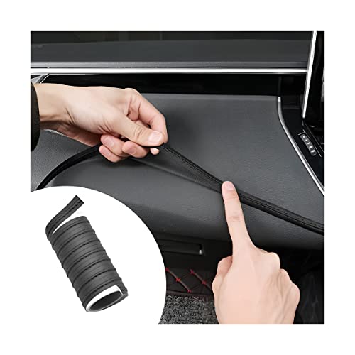 【Facile Installare】: La striscia di rifinitura interna è larga 1,5 cm, ideale per gli interni dell'auto. Grazie al nastro biadesivo sul retro, è facile da installare negli angoli stretti e nei punti difficili da raggiungere senza danneggiare il cruscotto del veicolo. Le linee in tre colori si abbinano meglio agli interni. È possibile allinearlo su entrambe le portiere, sul cruscotto e sulle portiere posteriori.