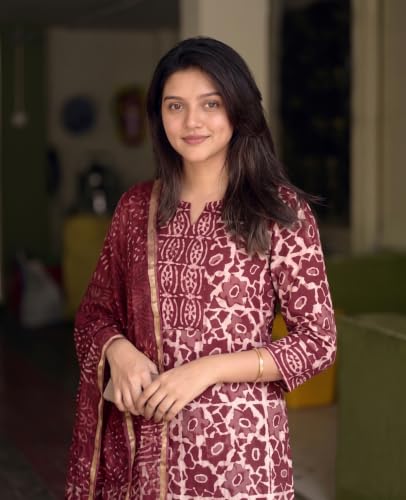 Image of KLOSIA Women's Printed Straight Kurta and Pant with Dupatta Set