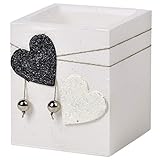 Das Licht schimmernd fein durch den Körper aus Wachs und erzeugt ein behagliches Licht.