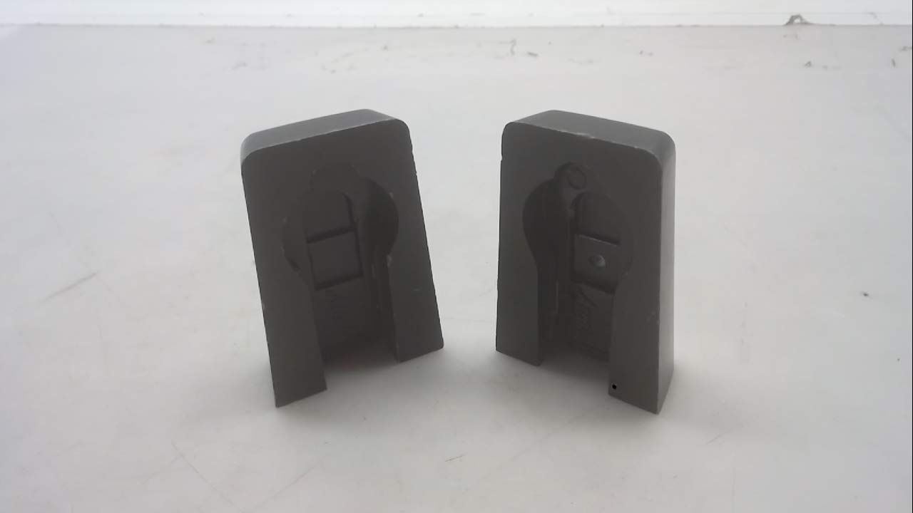 Tweco Arcair Insulators - ar 94-433-183 insul assembly9443-3183