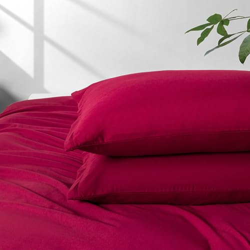 Image of 2 Pack Microfiber King Zipper Pillowcases, Soft Comfortable Not Shrink Wine Red Pillow Case, Breathable Pillow Cases Set of 2 (20x36 Inches)