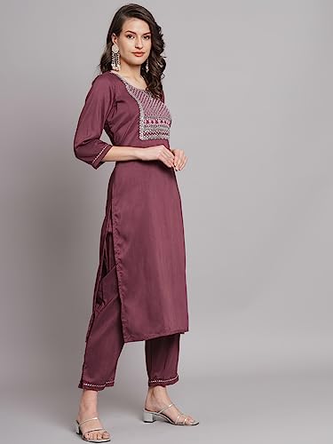 Image of VredeVogel Women Cotton Slub Straight Kurta Set With Pant and Net Embroidery Dupatta