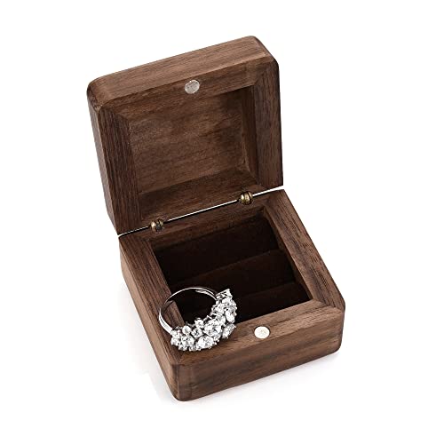 Mogokoyo Caja de anillo de madera vintage Caja de anillo de boda cuadrada de nogal negro para regalo de propuesta de compromiso de boda Cover